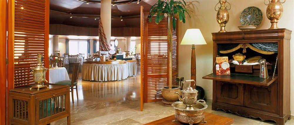 Parador De Мелиля Екстериор снимка