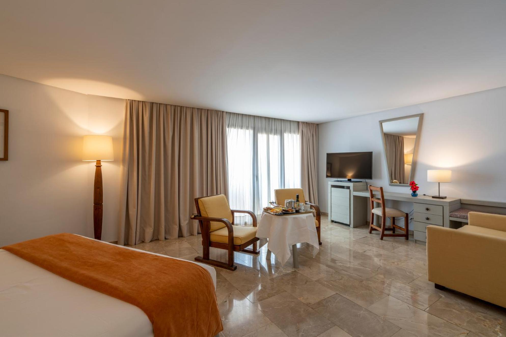 Parador De Мелиля Екстериор снимка