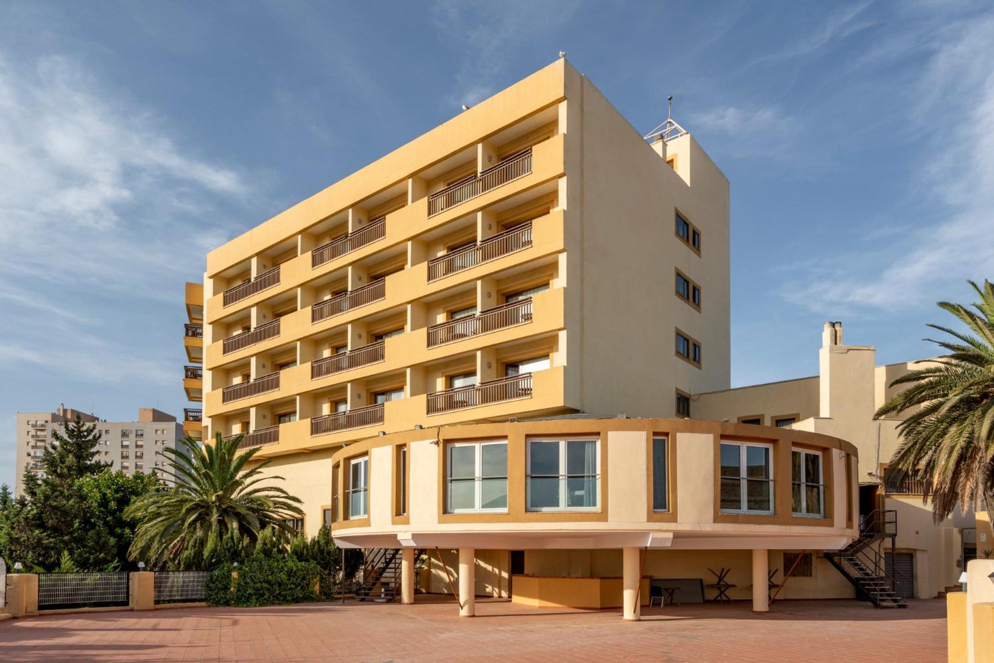 Parador De Мелиля Екстериор снимка