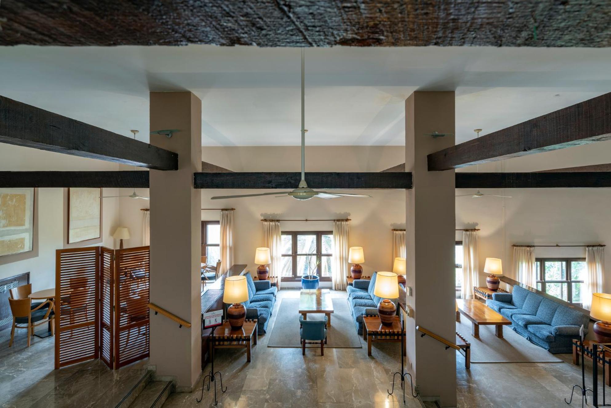 Parador De Мелиля Екстериор снимка