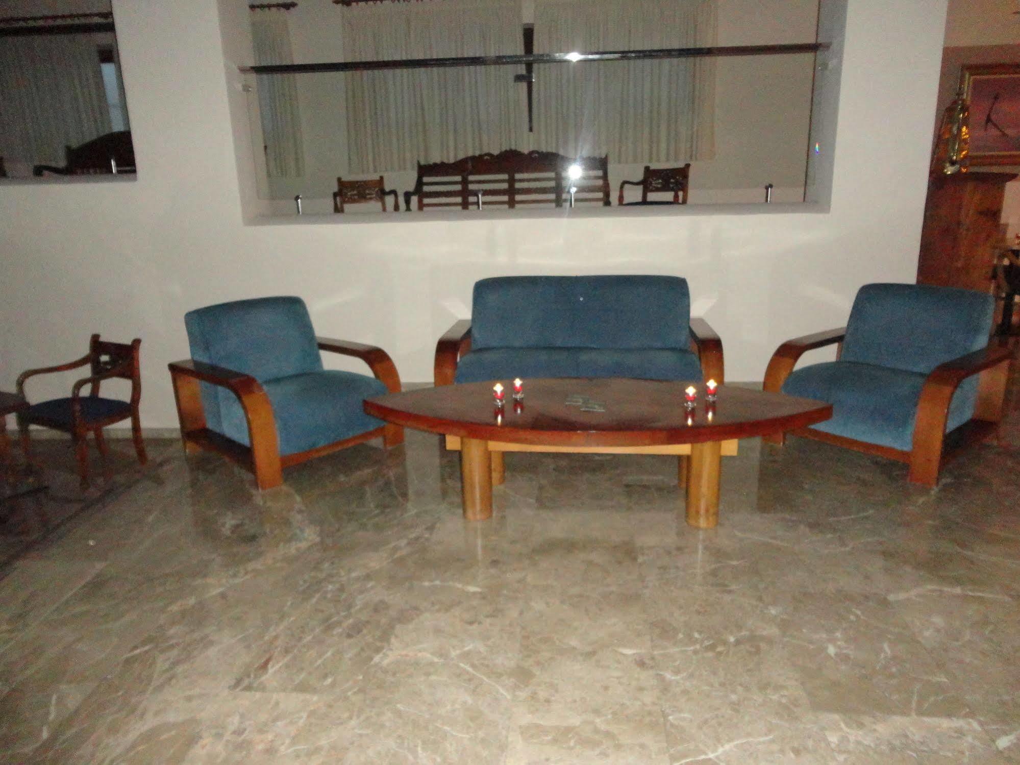 Parador De Мелиля Екстериор снимка